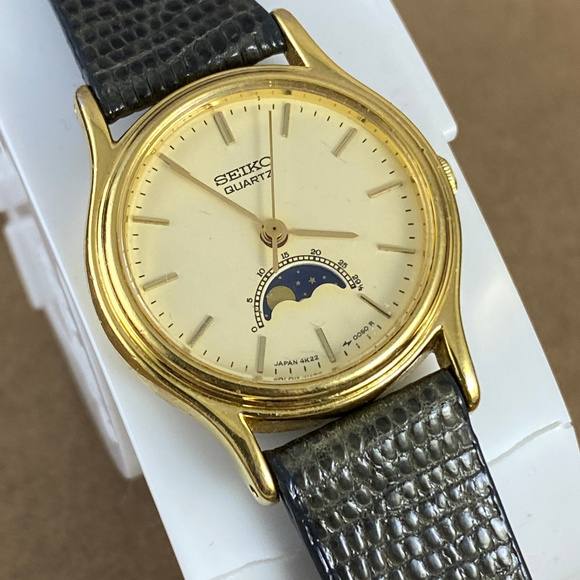 seiko lunar phase watch